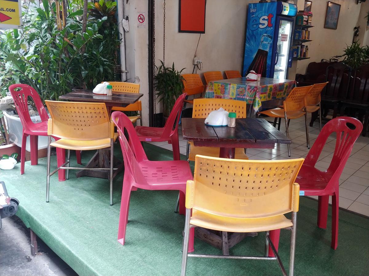 Prasuri Guest House Bangkok Exteriör bild